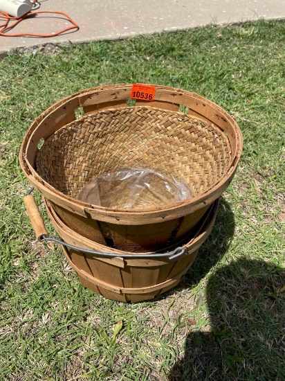 Wicker basket