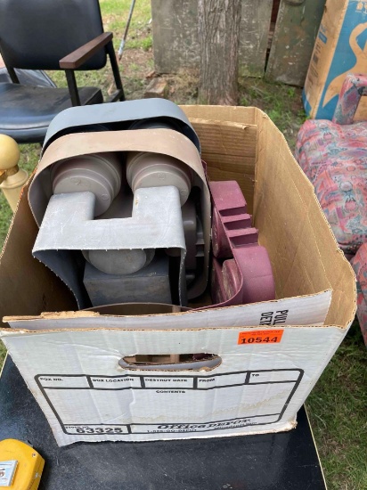 Box of cup holders for older automobiles