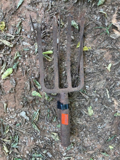 Pitch fork head