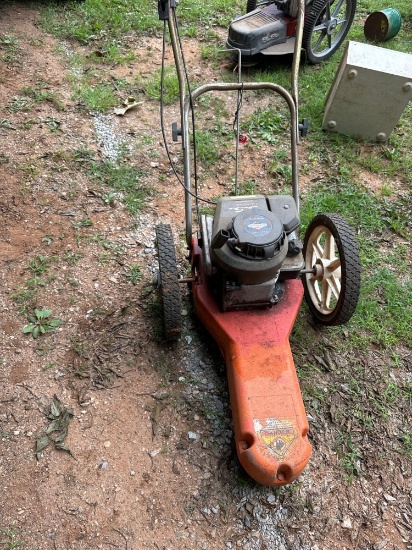 Briggs and Straton3.5 HP Classic walk behind string trimmer *BUYER IS RESPONSIBLE FOR LOADING*