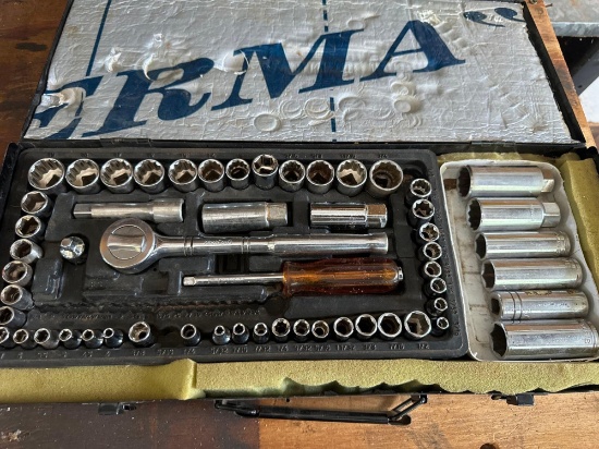 Socket set