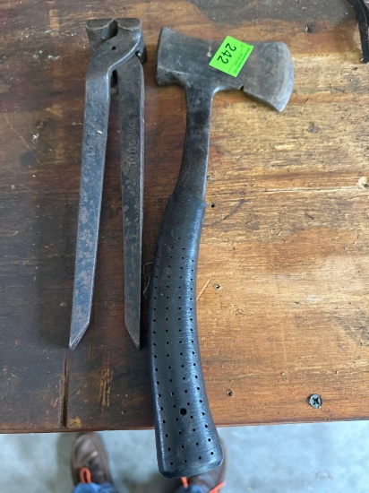 Axe and nail puller