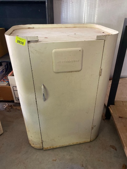 Aluminum cabinet