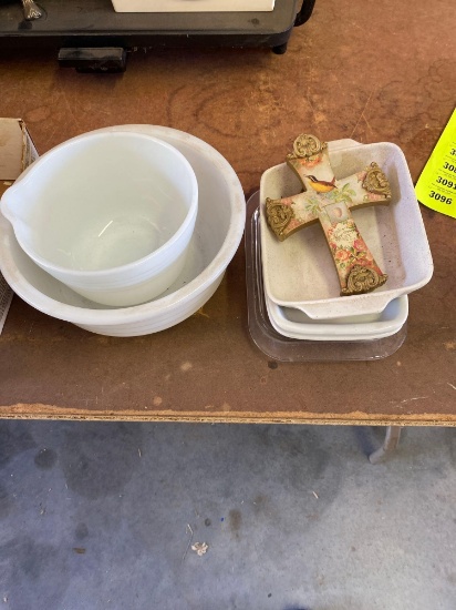 Japanize stoneware, pyrex white mixing bowl, white ceramic bowl, cross, glass lid