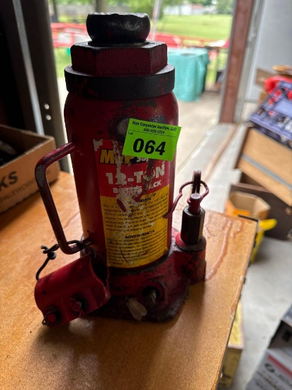 Bottle jack