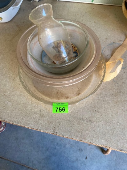 Glass pie plate-has chip, glass bowls and a vase
