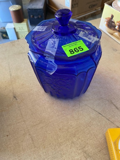 Vintage anchor hocking, Mayfair cobalt blue biscuit cracker cookie jar with open rose pattern