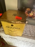 Earl Grey tea metal container