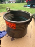 Metal bucket
