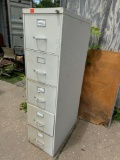 5 Drawer filing cabinet *BUYER IS RESPONSIBLE FOR LOADING*