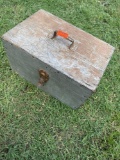 Wood container with lid