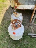 2 propane tanks