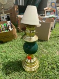 Lamp and small lamp shade