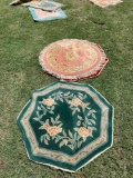 2 round Decorative rugs