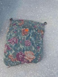 Seat cushion