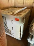 Window air conditioning unit