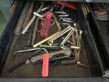 Razor blade scrapers and allen wrenches