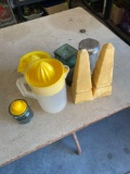 2 juicers, glass, sugar shaker, Obelisks made in Italy
