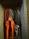 Garden pruners