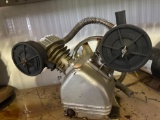 Twin cylinder air compressor pump