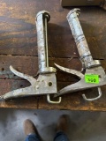 Caulking gun