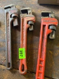 Pipe wrenches
