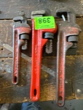 Pipe wrenches