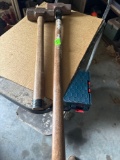 2 sledge hammers