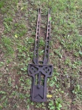 Vintage cast iron Seymour cattle dehorner