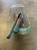 Chef collection knives and Pyrex baking dish