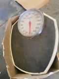Scale and light fixture globes