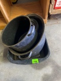 Roaster pans and stock pot