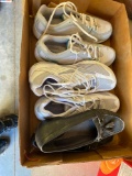 Several pairs of shoes 7 1/2