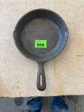 Cast iron pan
