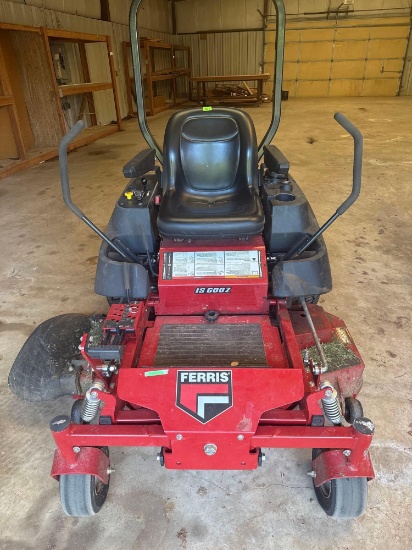 Ferris riding lawnmower 48 inch, 25.0 commercial Briggs & Stratton engine 724 cc