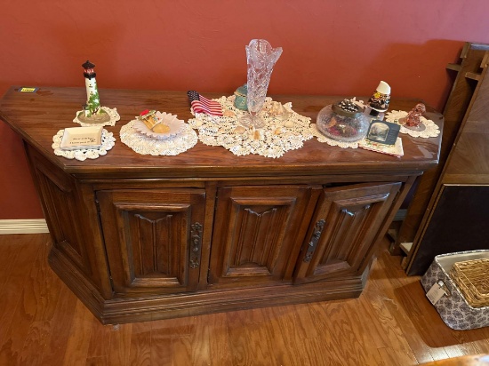 Buffet cabinet, 65 x 19 x 31 inches, items in cabinet are not included, bring help to move