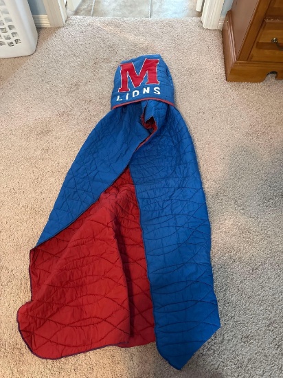 Stadium blanket