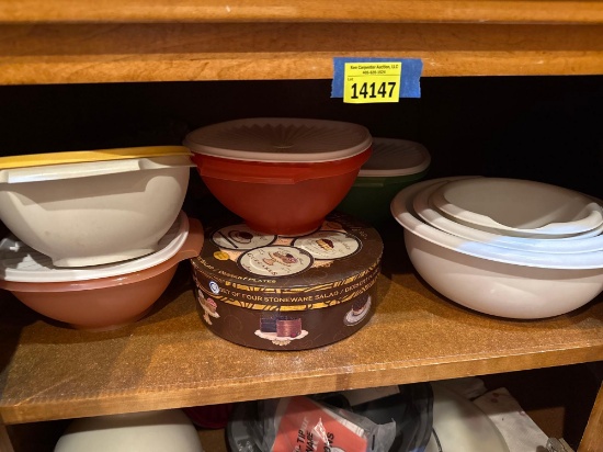 Bowls, some have lids