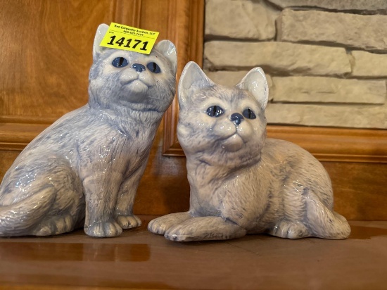 Pair of ceramic cats