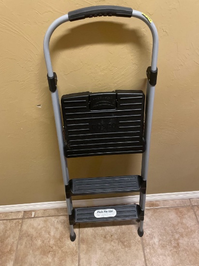 Cosco folding 3 step stool
