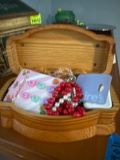 jewelry box and jewelry