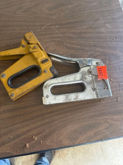2 staplers