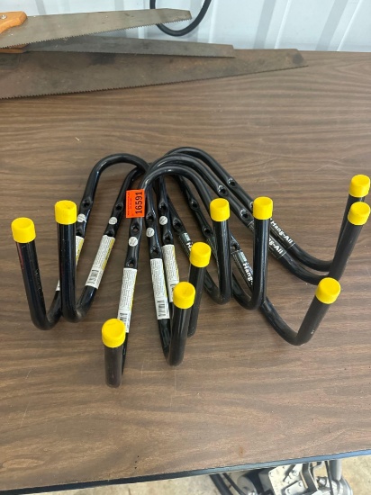 5 wall hooks 5 times the money