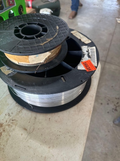 2 rolls of metal wire