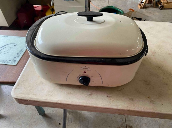 Electric roasting pan