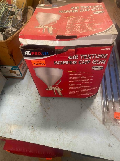 Air texture hopper cup gun