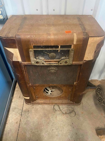 Vintage radio