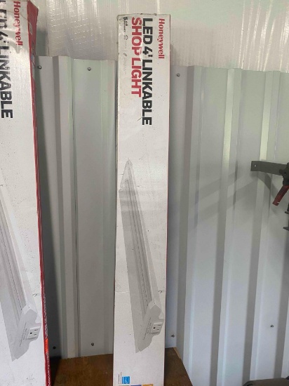 LED 4' linkable shop lights