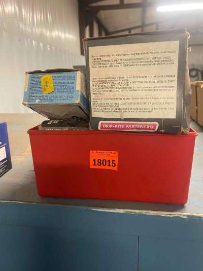 Plastic container with screws, nails, range outlet *BUYER IS RESPONSIBLE FOR LOADING*
