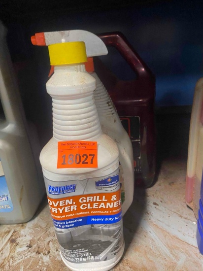 Oven cleaner, cleaner with bleach, Marvel mystery oil Contents unknown